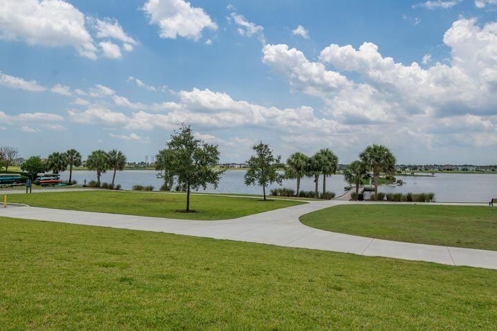 For Sale: $689,999 (3 beds, 3 baths, 2629 Square Feet)