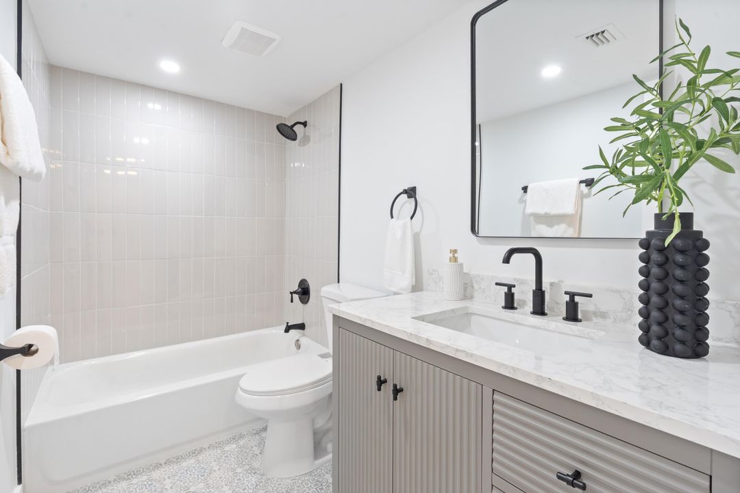 For Sale: $439,000 (2 beds, 2 baths, 1175 Square Feet)