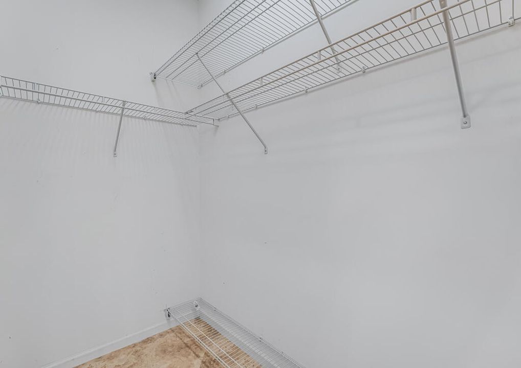 На продажу: $649,999 (4 спален, 2 ванн, 2796 Квадратных фут)