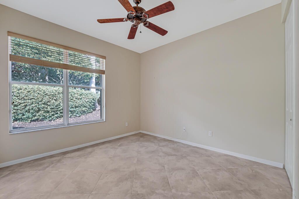 На продажу: $649,999 (4 спален, 2 ванн, 2796 Квадратных фут)