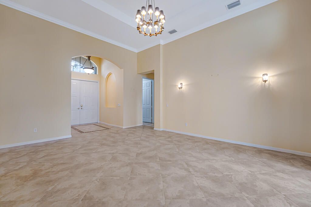 На продажу: $649,999 (4 спален, 2 ванн, 2796 Квадратных фут)