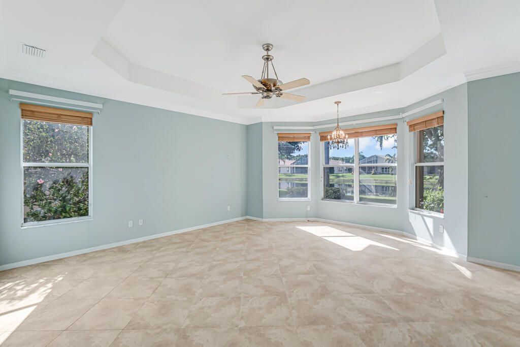 На продажу: $649,999 (4 спален, 2 ванн, 2796 Квадратных фут)