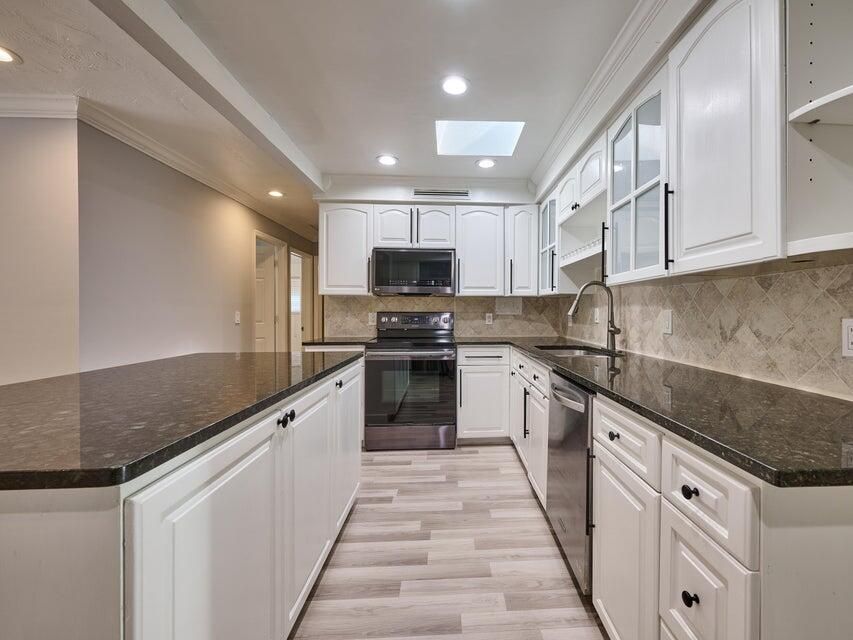 В аренду: $2,900 (3 спален, 2 ванн, 1499 Квадратных фут)