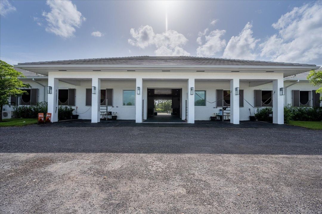 待售: $8,300,000 (6 贝兹, 6 浴室, 5788 平方英尺)