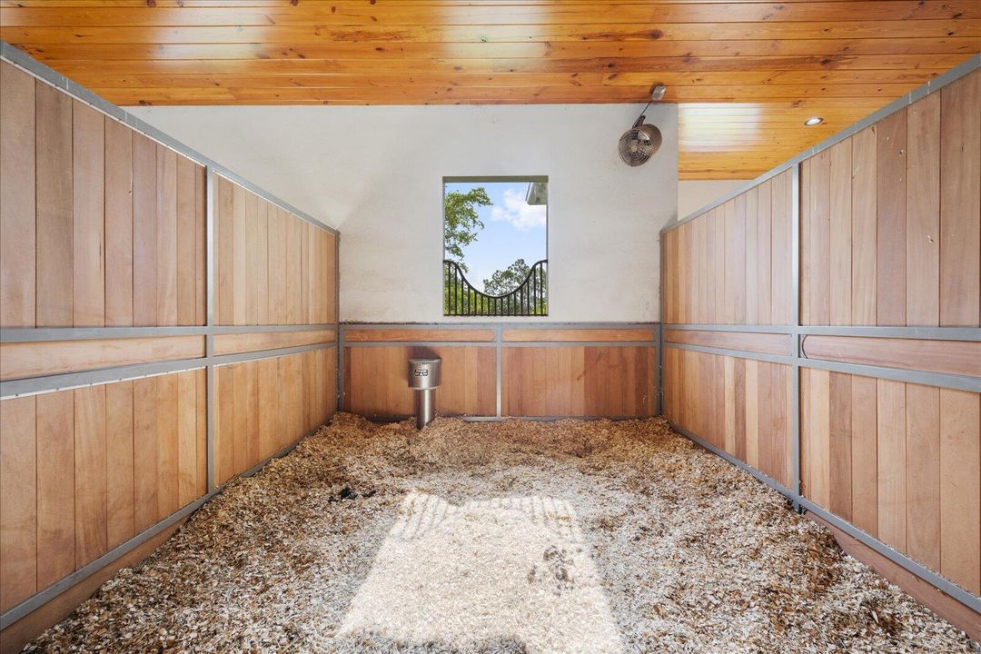 待售: $8,300,000 (6 贝兹, 6 浴室, 5788 平方英尺)