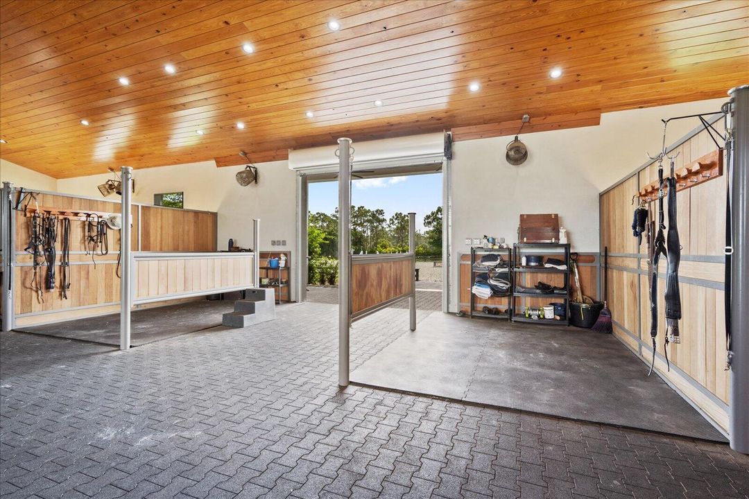 待售: $8,300,000 (6 贝兹, 6 浴室, 5788 平方英尺)