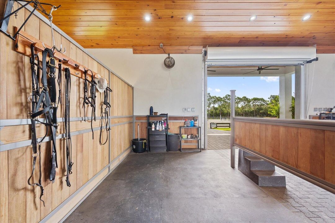 待售: $8,300,000 (6 贝兹, 6 浴室, 5788 平方英尺)