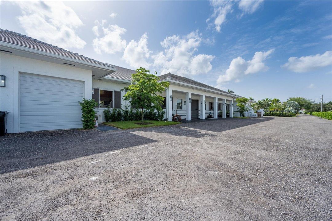 待售: $8,300,000 (6 贝兹, 6 浴室, 5788 平方英尺)