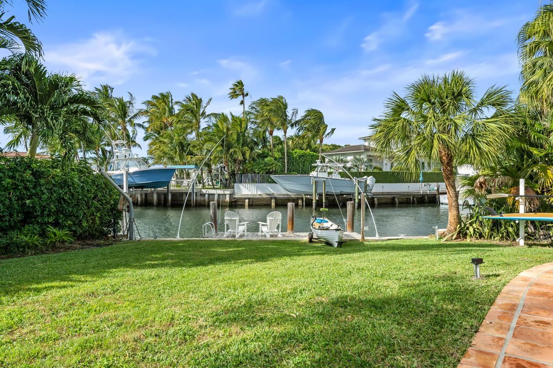 В аренду: $11,000 (4 спален, 3 ванн, 1938 Квадратных фут)