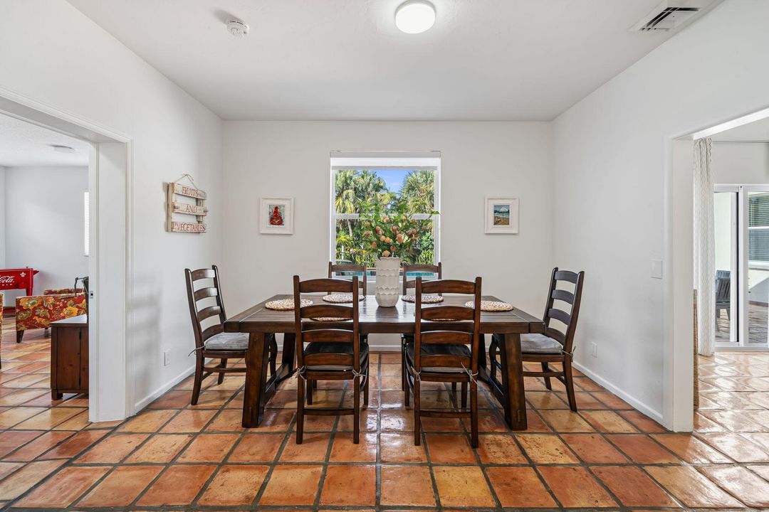 В аренду: $11,000 (4 спален, 3 ванн, 1938 Квадратных фут)