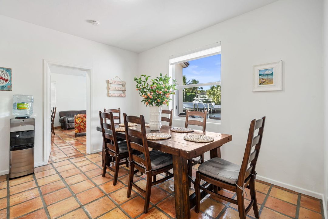 В аренду: $11,000 (4 спален, 3 ванн, 1938 Квадратных фут)