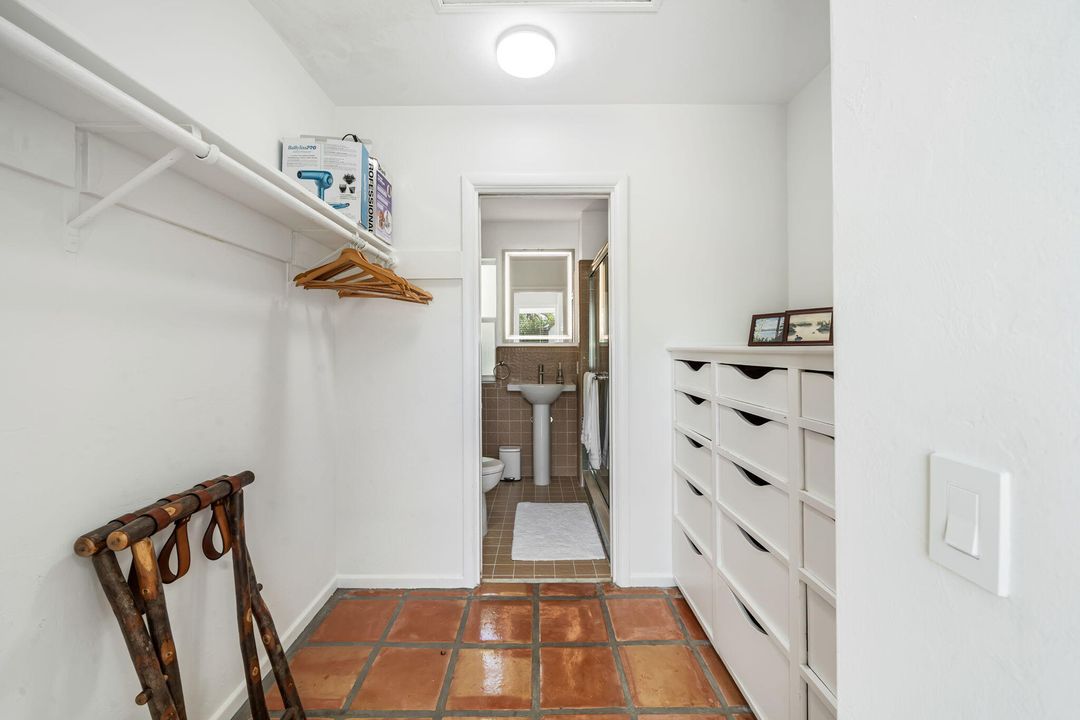 В аренду: $11,000 (4 спален, 3 ванн, 1938 Квадратных фут)