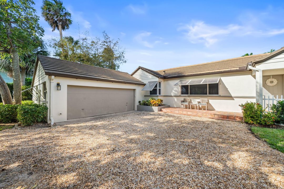 В аренду: $11,000 (4 спален, 3 ванн, 1938 Квадратных фут)