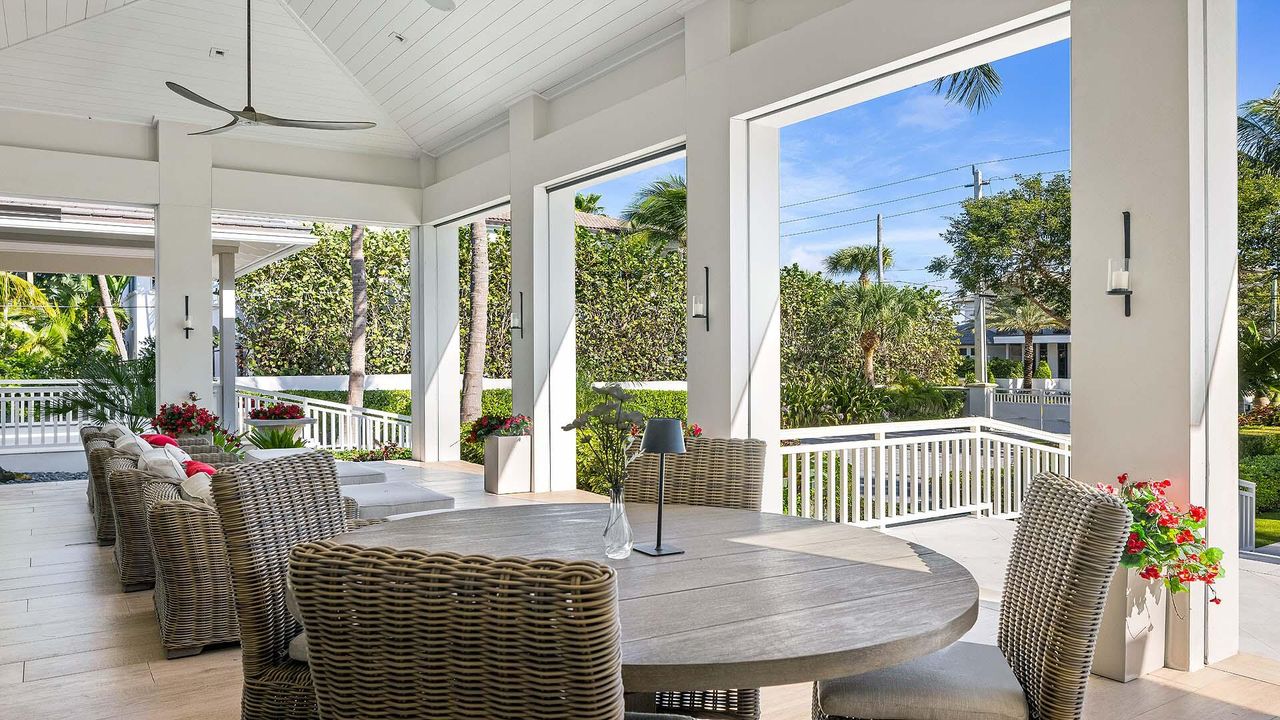 For Sale: $9,950,000 (5 beds, 5 baths, 5499 Square Feet)