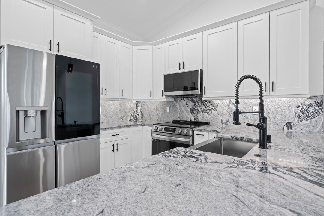 For Sale: $369,000 (3 beds, 2 baths, 1248 Square Feet)