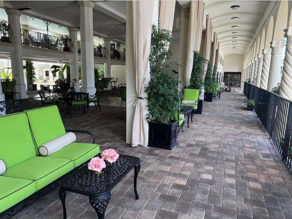 For Sale: $650,000 (1 beds, 1 baths, 480 Square Feet)