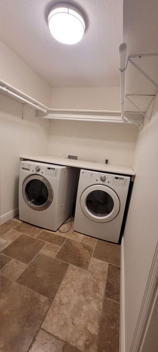 For Rent: $3,700 (3 beds, 2 baths, 2238 Square Feet)