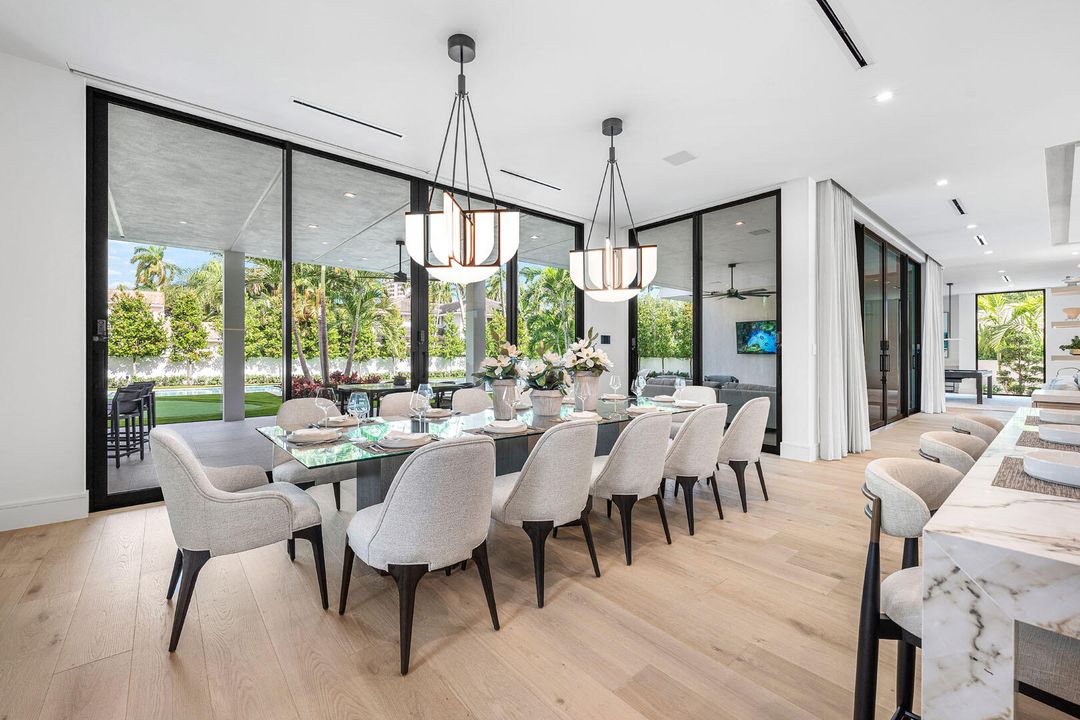 待售: $17,750,000 (5 贝兹, 6 浴室, 8525 平方英尺)