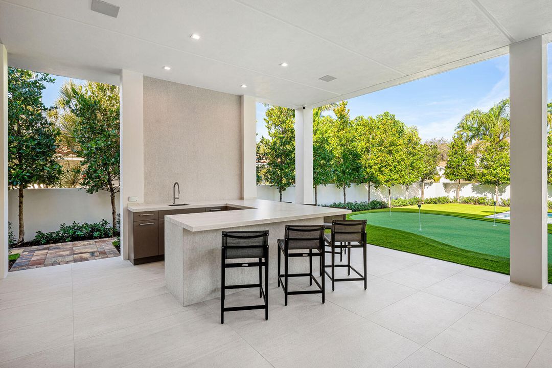 待售: $17,750,000 (5 贝兹, 6 浴室, 8525 平方英尺)