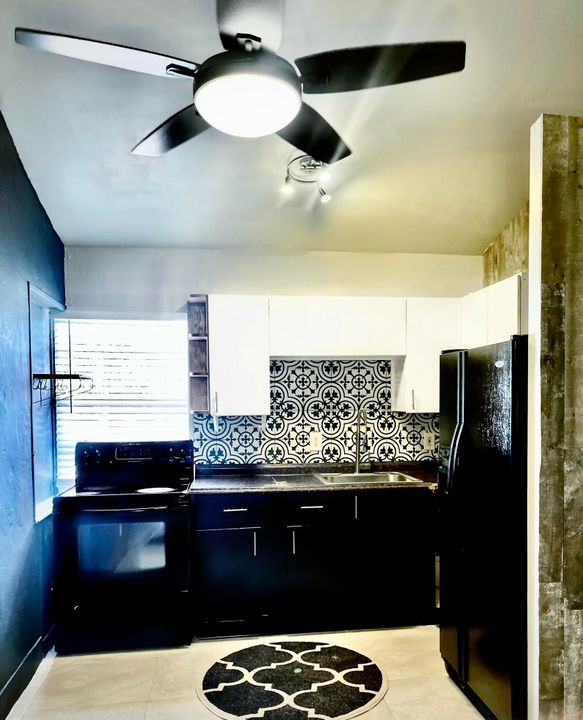 For Rent: $1,675 (1 beds, 1 baths, 530 Square Feet)