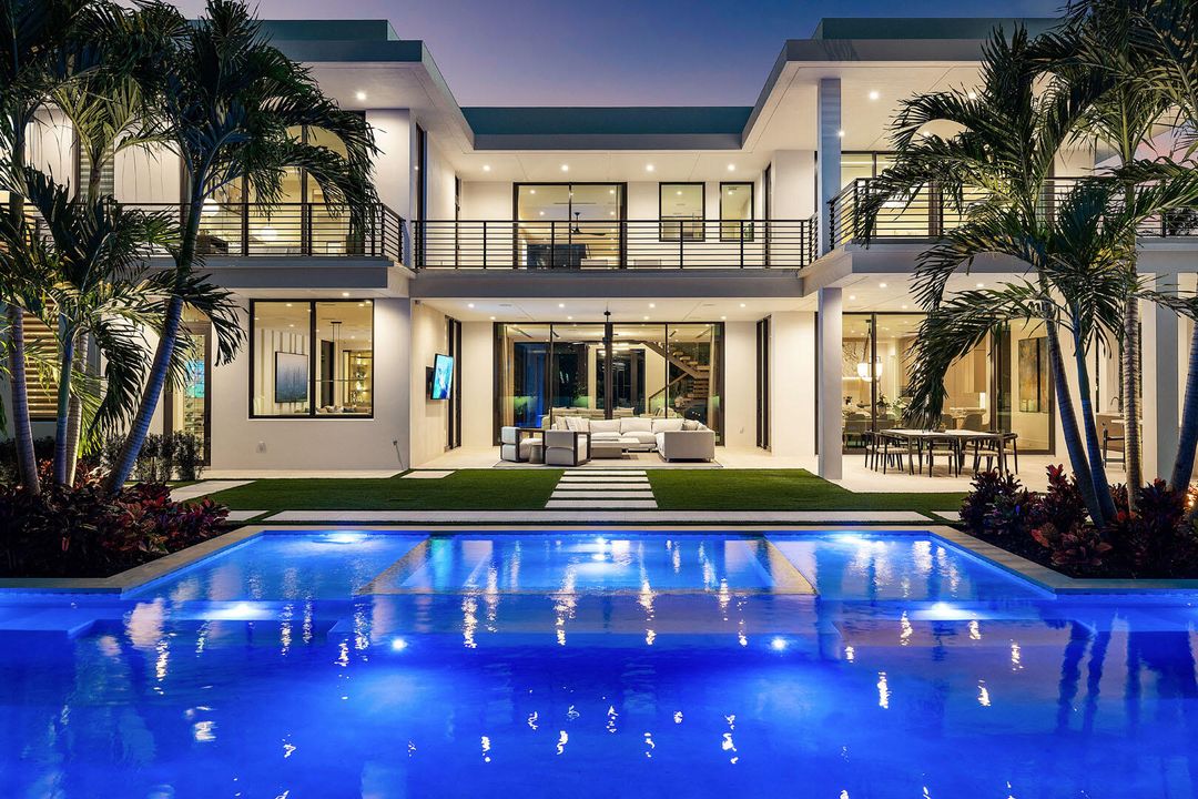 待售: $17,750,000 (5 贝兹, 6 浴室, 8525 平方英尺)