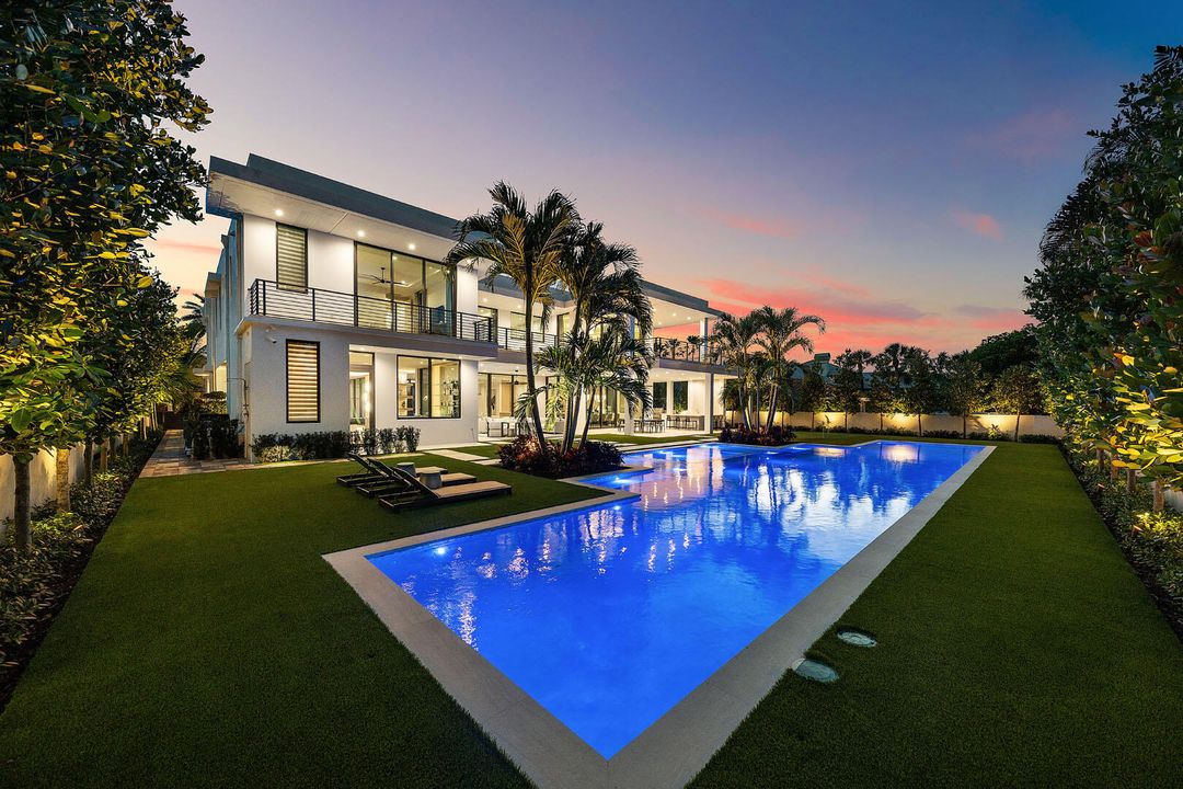 待售: $17,750,000 (5 贝兹, 6 浴室, 8525 平方英尺)