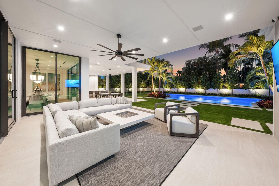 待售: $17,750,000 (5 贝兹, 6 浴室, 8525 平方英尺)