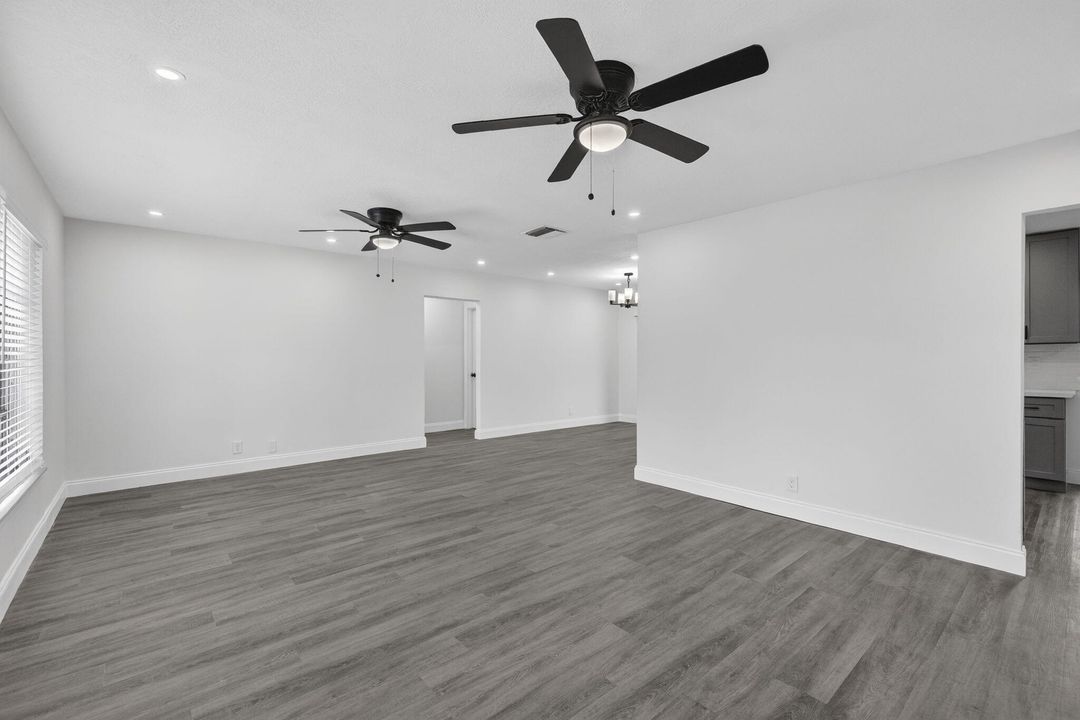 На продажу: $409,900 (2 спален, 2 ванн, 1257 Квадратных фут)