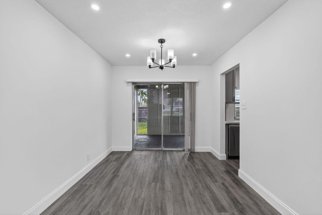 На продажу: $409,900 (2 спален, 2 ванн, 1257 Квадратных фут)