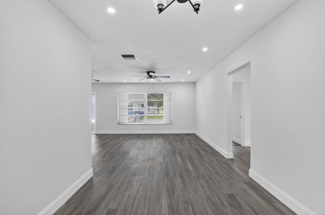 На продажу: $409,900 (2 спален, 2 ванн, 1257 Квадратных фут)