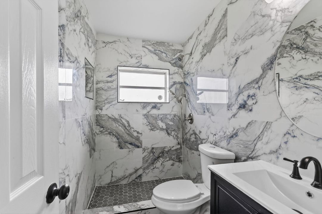 На продажу: $409,900 (2 спален, 2 ванн, 1257 Квадратных фут)