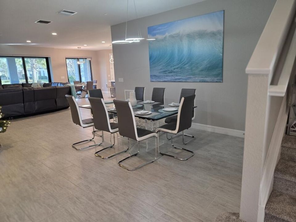 For Rent: $10,500 (5 beds, 5 baths, 4284 Square Feet)