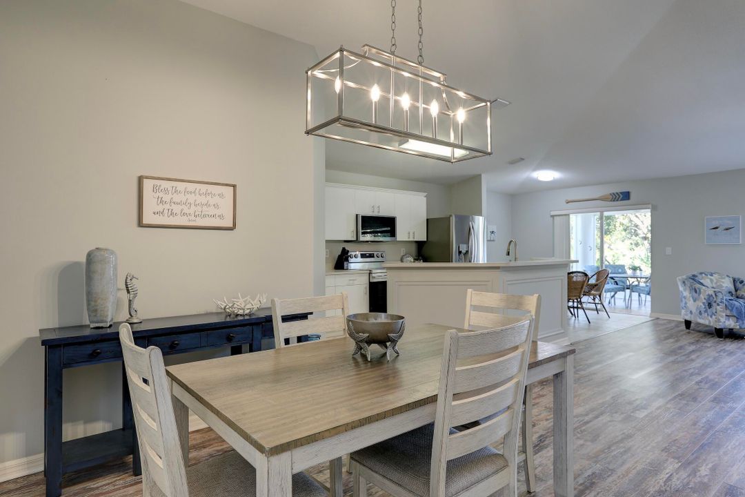 待售: $377,000 (3 贝兹, 2 浴室, 1636 平方英尺)