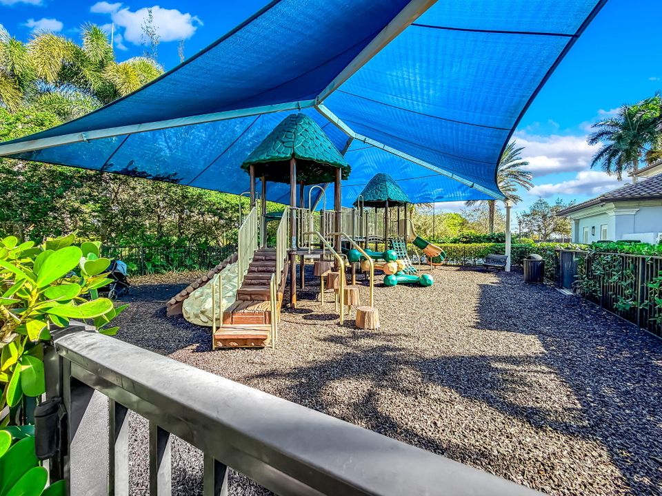 В аренду: $3,900 (3 спален, 2 ванн, 1886 Квадратных фут)