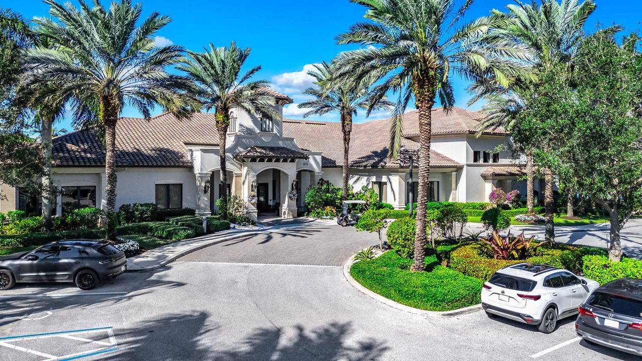 В аренду: $3,900 (3 спален, 2 ванн, 1886 Квадратных фут)