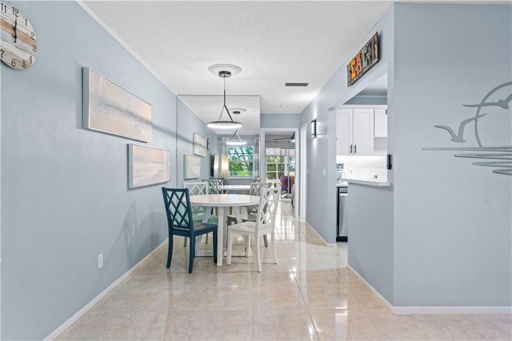 На продажу: $125,000 (1 спален, 1 ванн, 700 Квадратных фут)