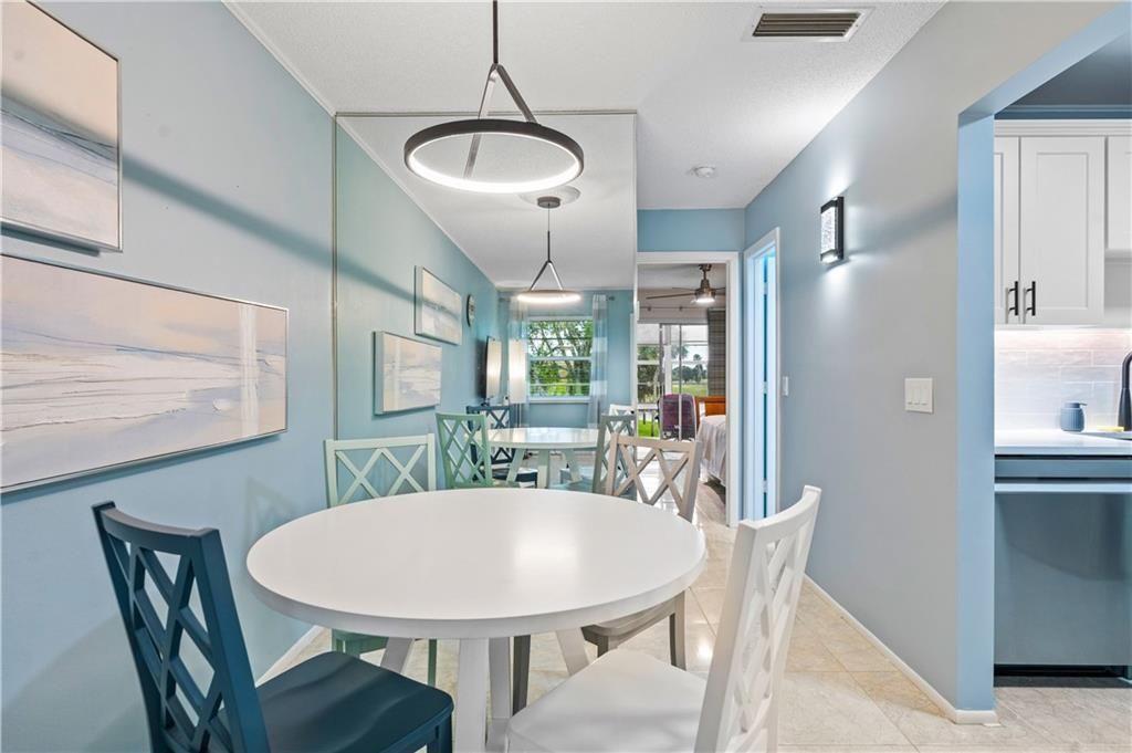 На продажу: $125,000 (1 спален, 1 ванн, 700 Квадратных фут)