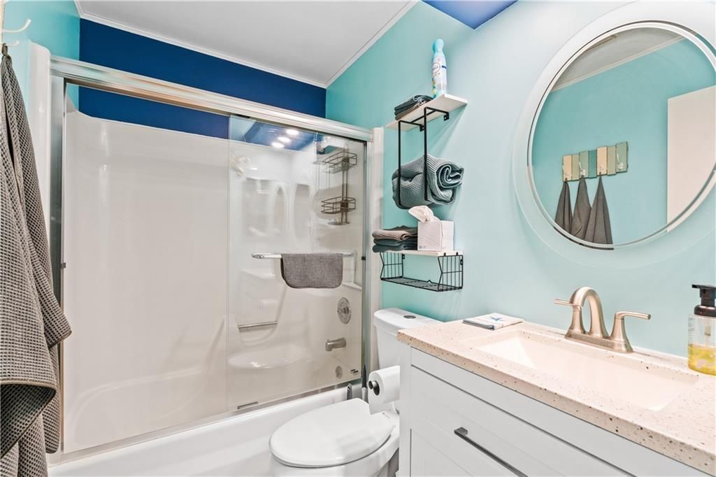 На продажу: $125,000 (1 спален, 1 ванн, 700 Квадратных фут)