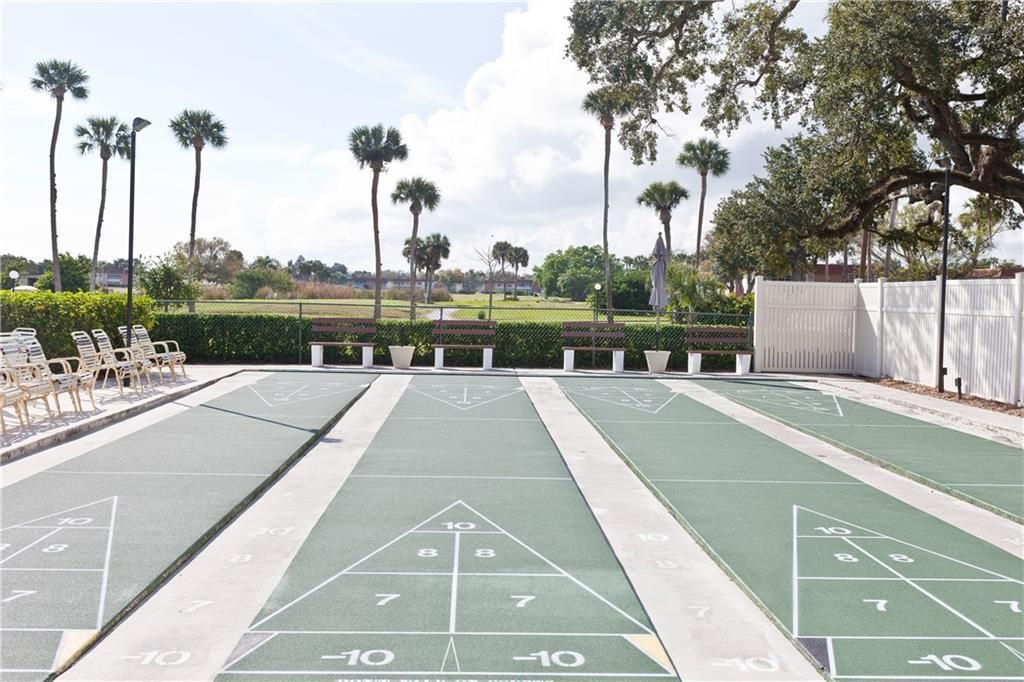 На продажу: $125,000 (1 спален, 1 ванн, 700 Квадратных фут)