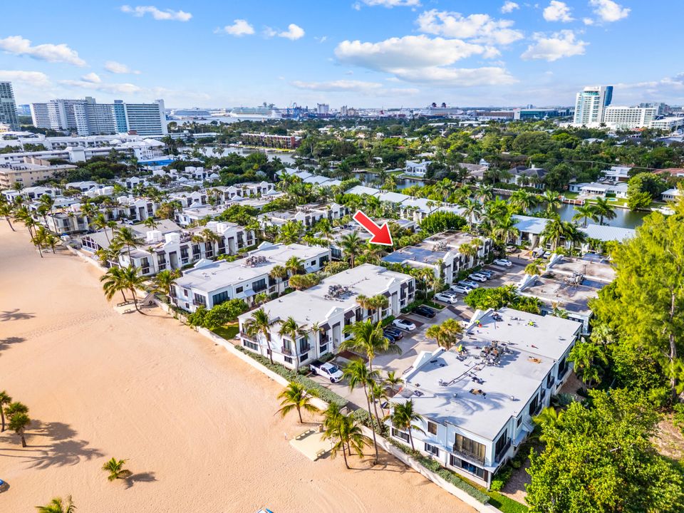 Active With Contract: $1,295,000 (2 beds, 2 baths, 1264 Square Feet)