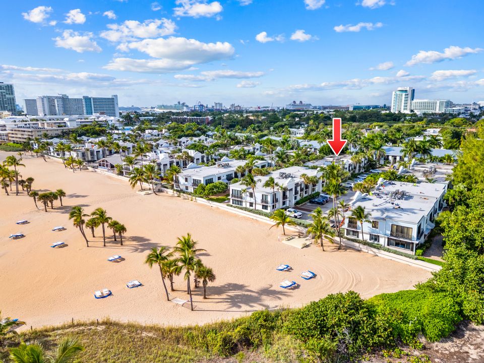 Active With Contract: $1,295,000 (2 beds, 2 baths, 1264 Square Feet)