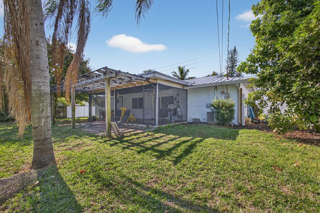 На продажу: $549,000 (3 спален, 2 ванн, 1179 Квадратных фут)