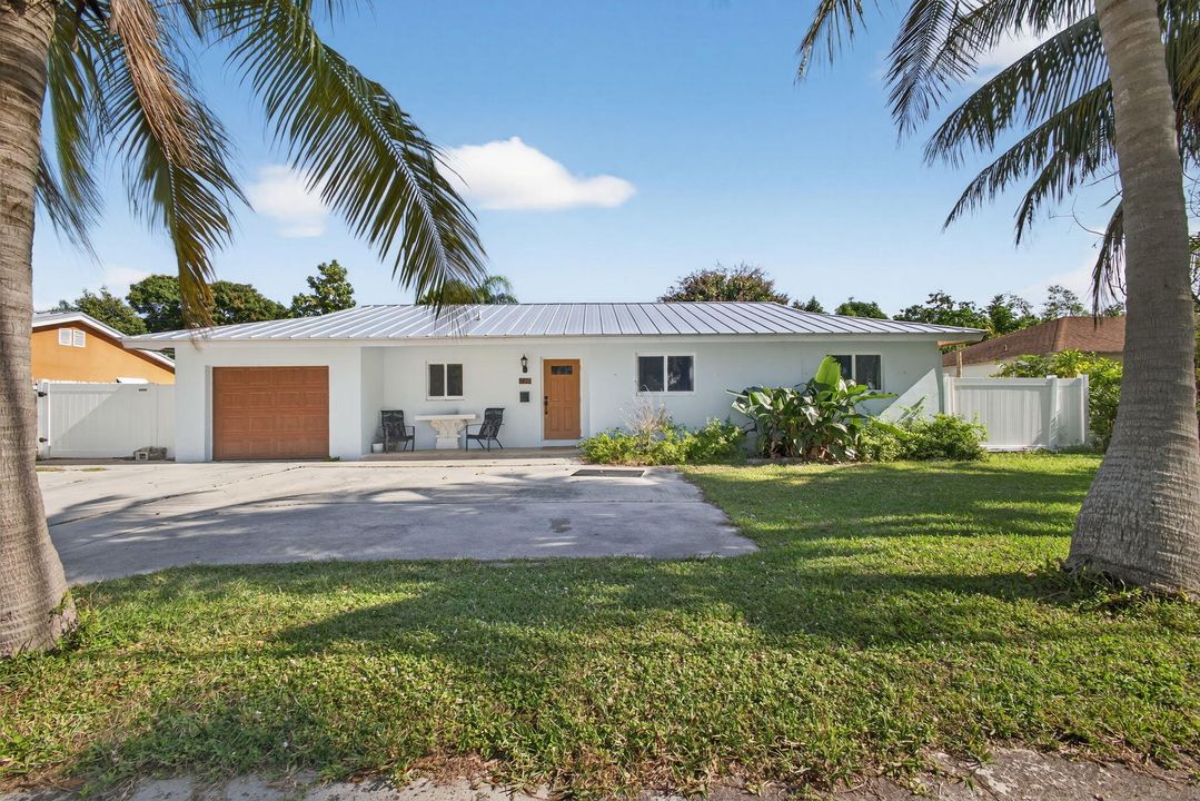 На продажу: $549,000 (3 спален, 2 ванн, 1179 Квадратных фут)