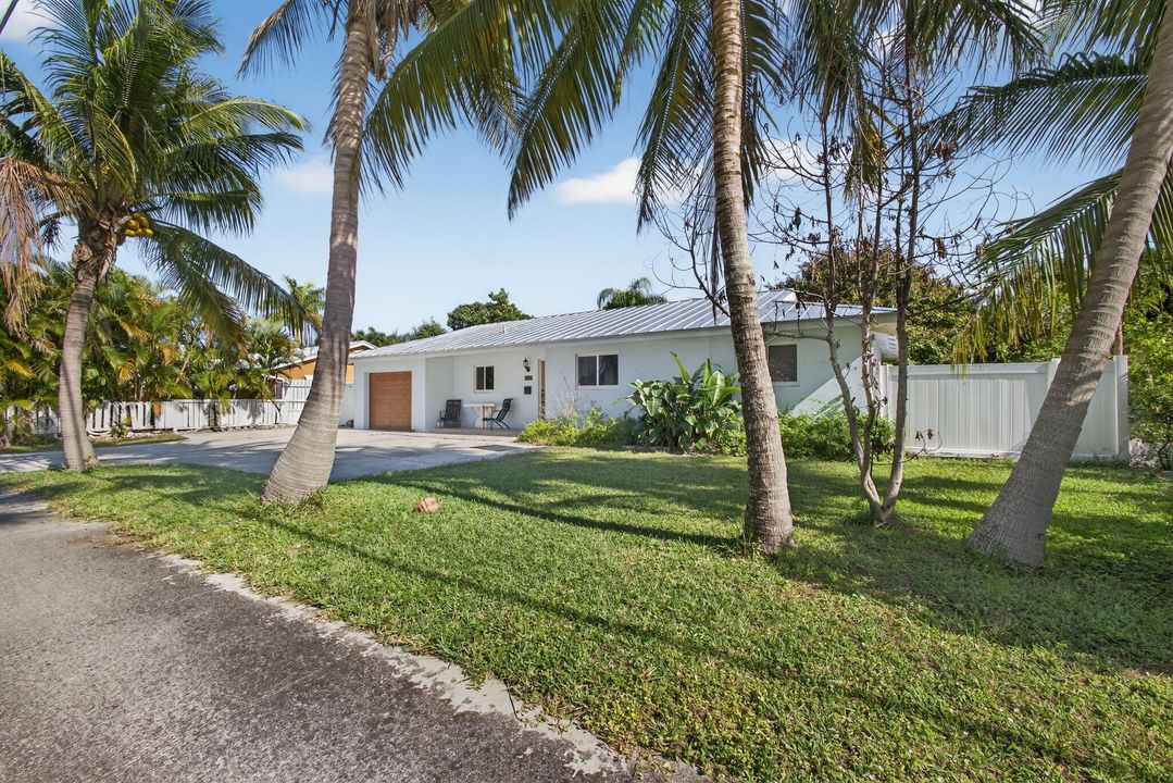 На продажу: $549,000 (3 спален, 2 ванн, 1179 Квадратных фут)