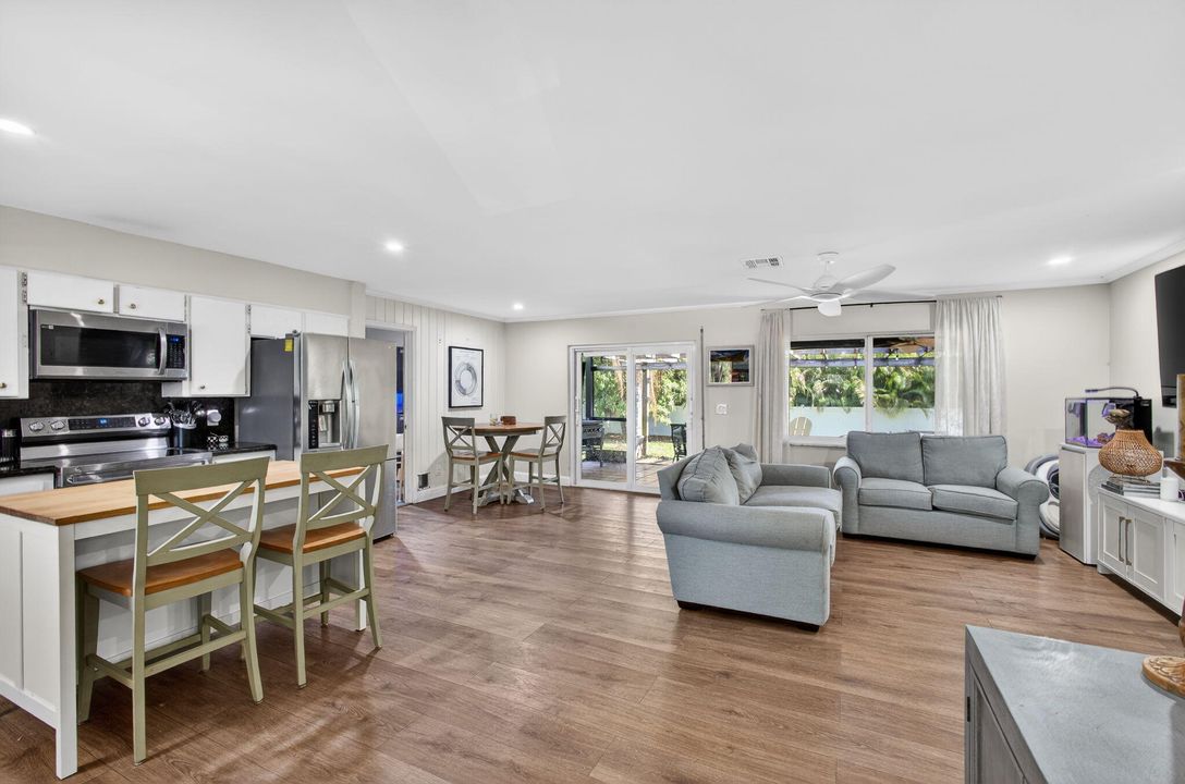 На продажу: $549,000 (3 спален, 2 ванн, 1179 Квадратных фут)