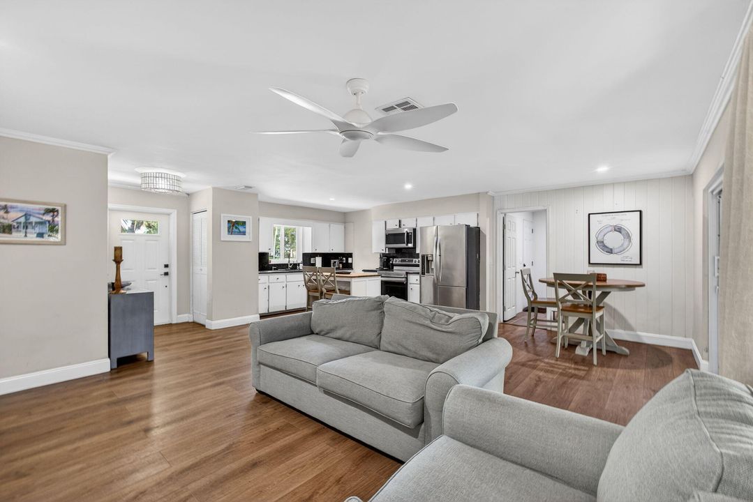 На продажу: $549,000 (3 спален, 2 ванн, 1179 Квадратных фут)