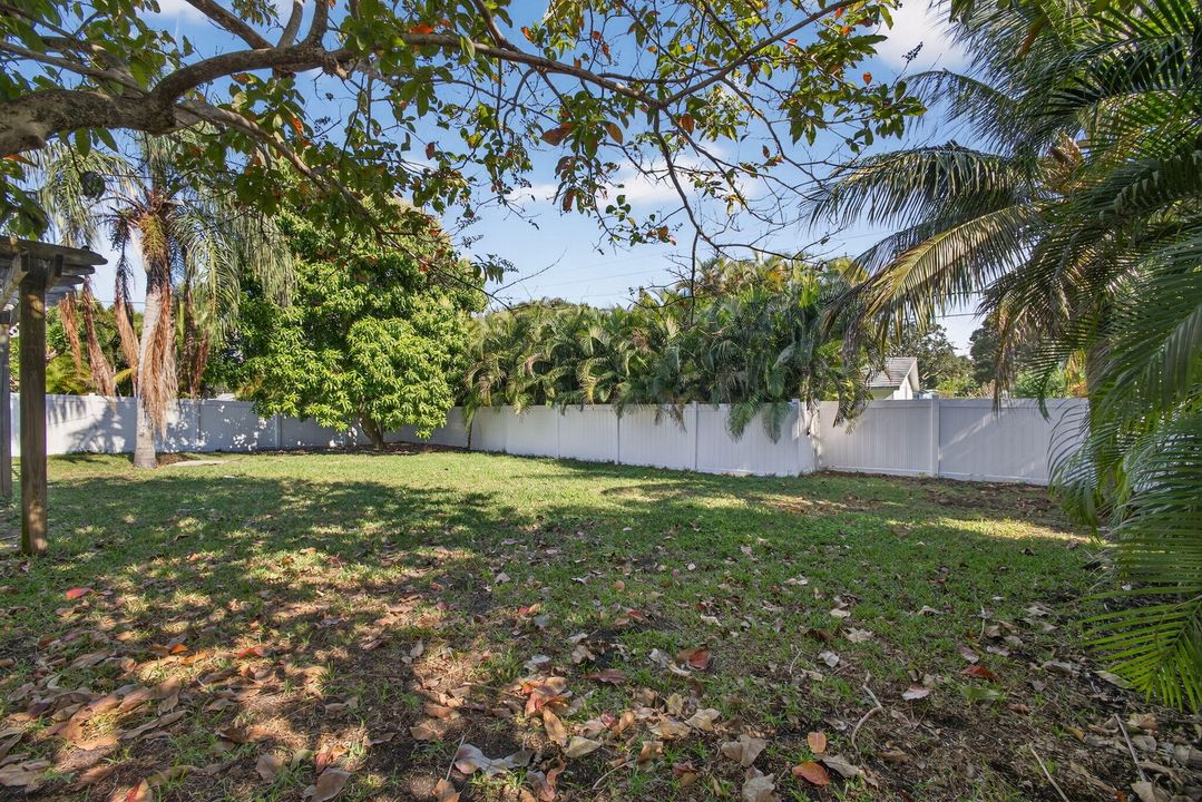 На продажу: $549,000 (3 спален, 2 ванн, 1179 Квадратных фут)