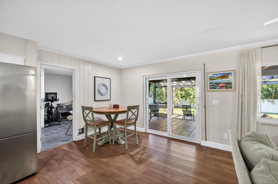 На продажу: $549,000 (3 спален, 2 ванн, 1179 Квадратных фут)