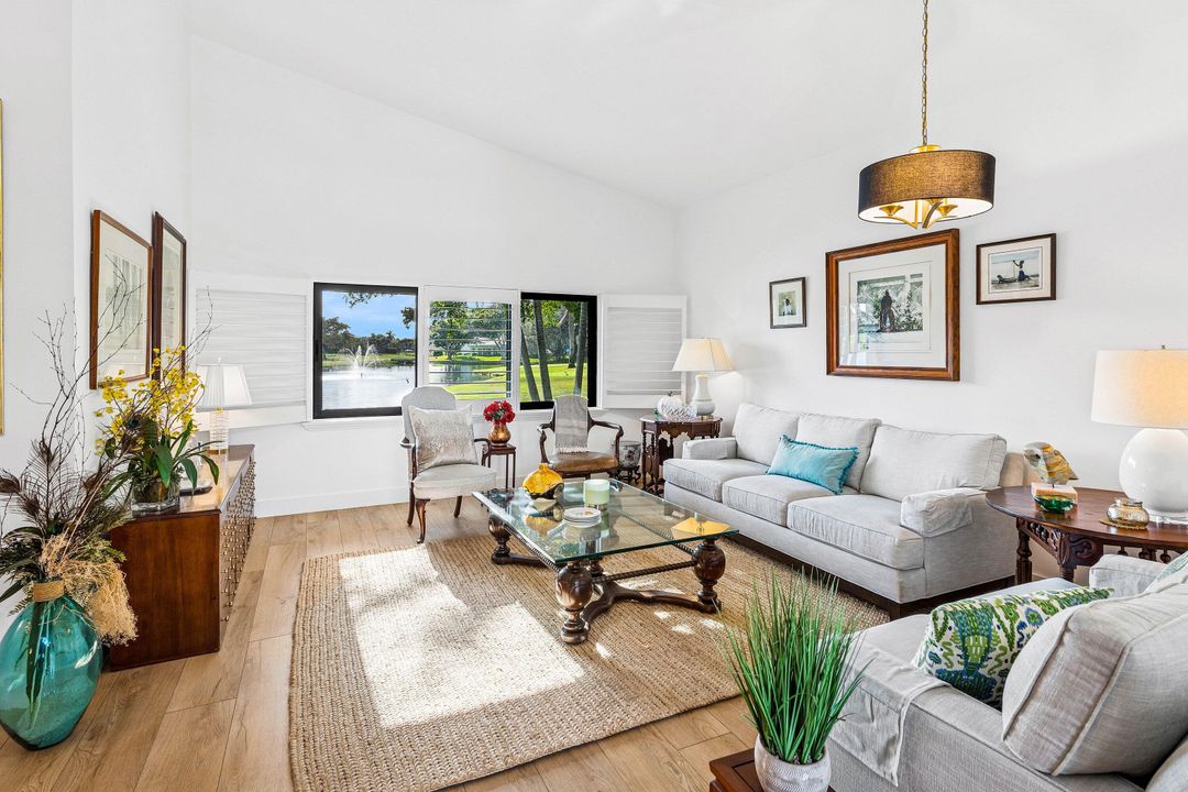 En Venta: $650,000 (2 camas, 2 baños, 1665 Pies cuadrados)