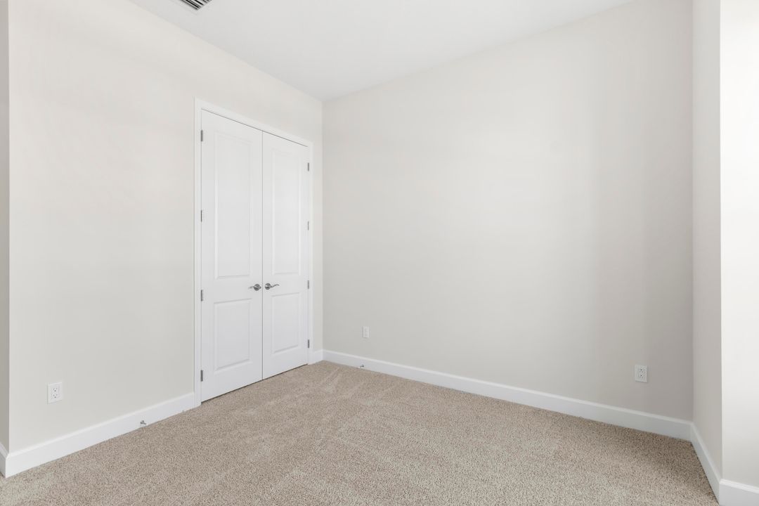 出租: $3,500 (3 贝兹, 2 浴室, 1800 平方英尺)